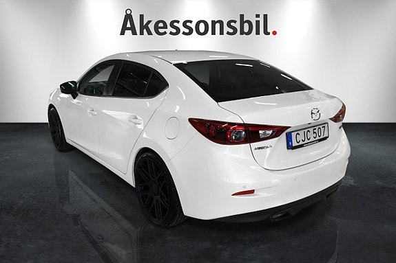 Mazda 3 7 of 16