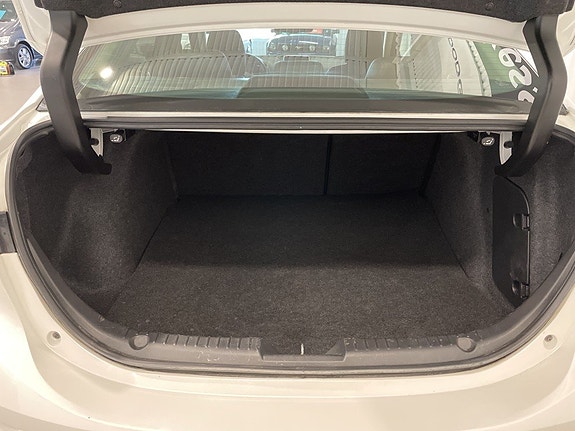 Mazda 3 14 of 16