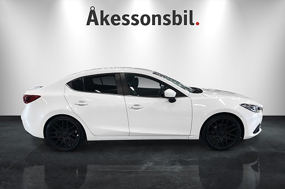 Mazda 3 4 of 16