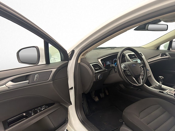 Ford Mondeo 9 of 27