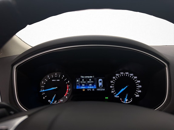 Ford Mondeo 13 of 27