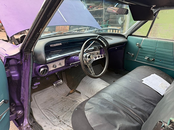 Chevrolet Impala 7 of 12