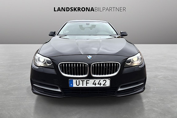 BMW 520d 2 of 30
