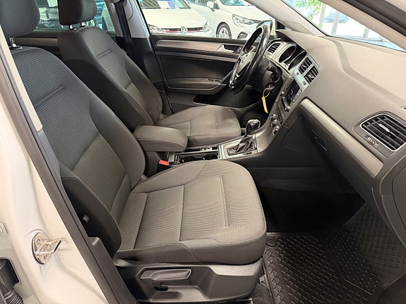 Volkswagen Golf I 7 of 14
