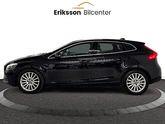 Volvo V40 7 of 24