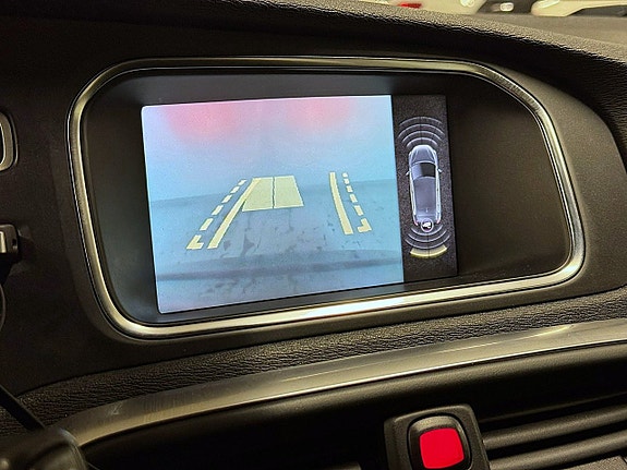 Volvo V40 21 of 24