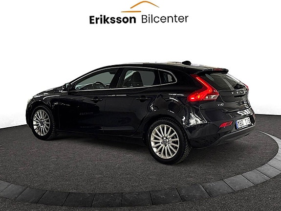 Volvo V40 4 of 24