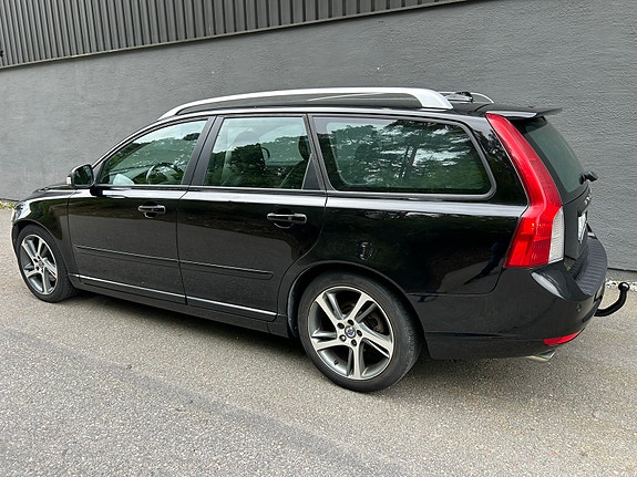 Volvo V50 3 of 12
