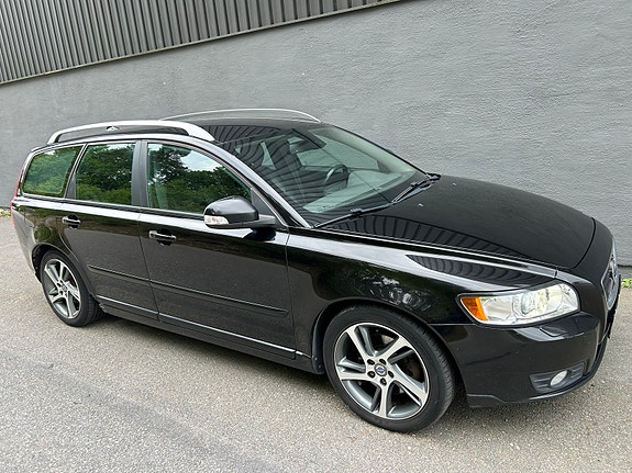 Volvo V50 4 of 12