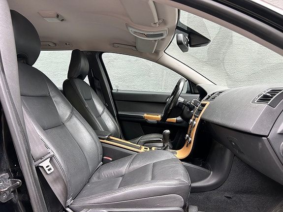Volvo V50 8 of 12