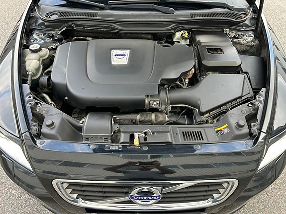Volvo V50 12 of 12