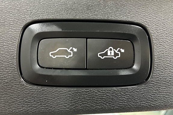 Volvo V60 25 of 25