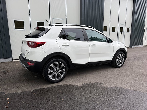 Kia Stonic 5 of 25