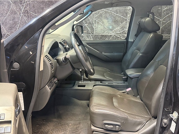 Nissan Navara 10 of 13