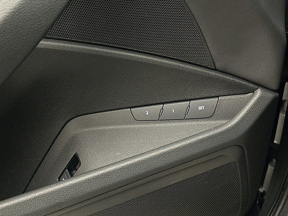 Audi Q8 e-tron 16 of 30
