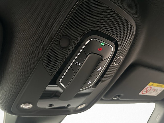 Audi Q8 e-tron 28 of 30
