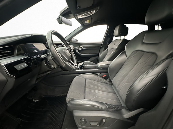 Audi Q8 e-tron 10 of 30