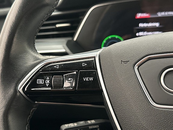Audi Q8 e-tron 18 of 30