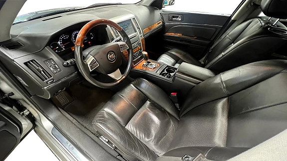 Cadillac STS 9 of 17