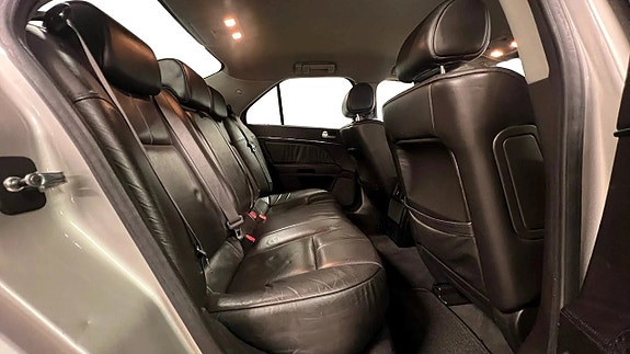Cadillac STS 14 of 17