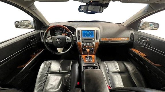 Cadillac STS 6 of 17