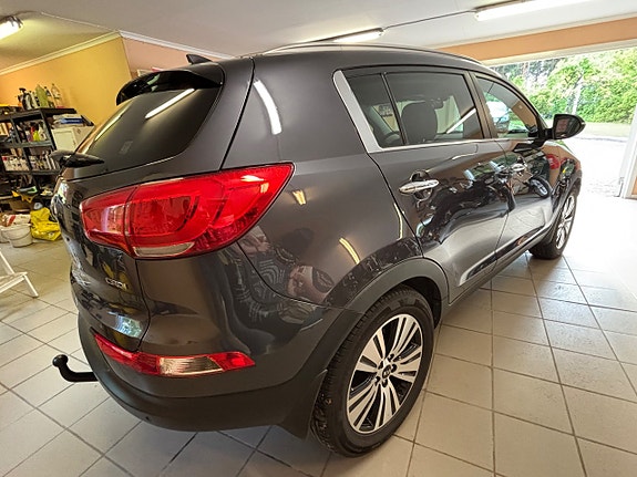 Kia Sportage 2 of 12