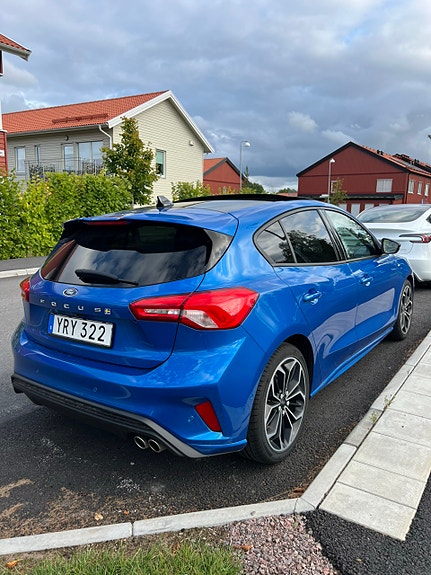 Ford Focus 5 of 13
