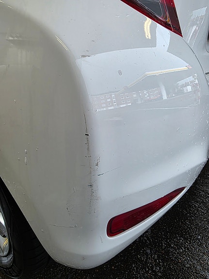 Toyota Yaris 7 of 9