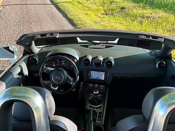 Audi TT 4 of 6