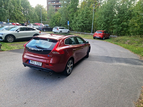 Volvo V40 5 of 9