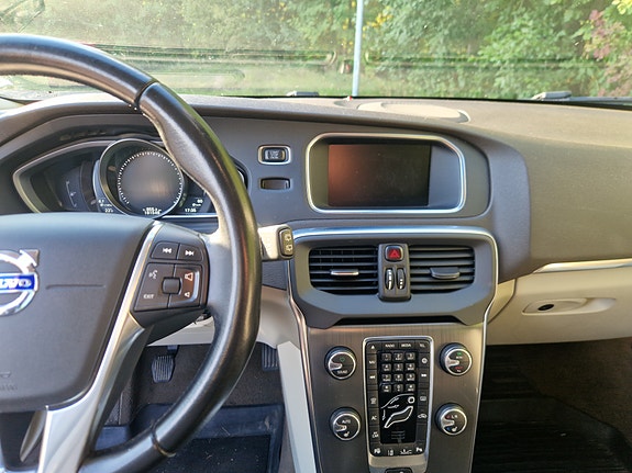 Volvo V40 9 of 9