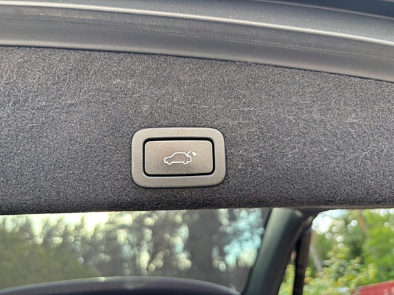 Volvo XC60 14 of 17
