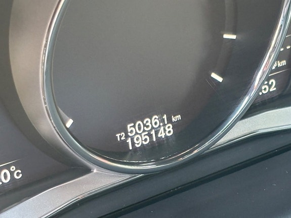 Volvo XC60 16 of 17