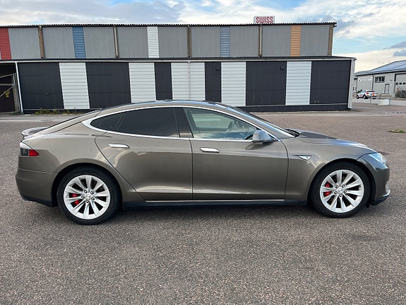 Tesla Model S 6 of 12
