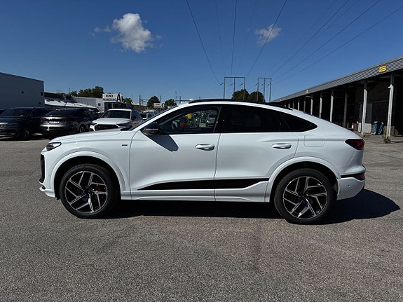 Audi Q6 e-tron 2 of 14