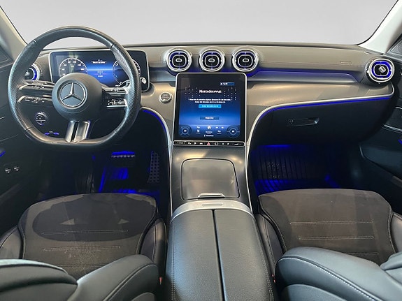 Mercedes-Benz C300 9 of 13