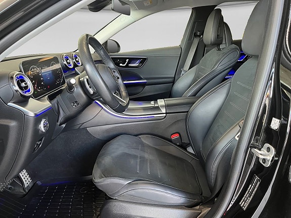 Mercedes-Benz C300 8 of 13