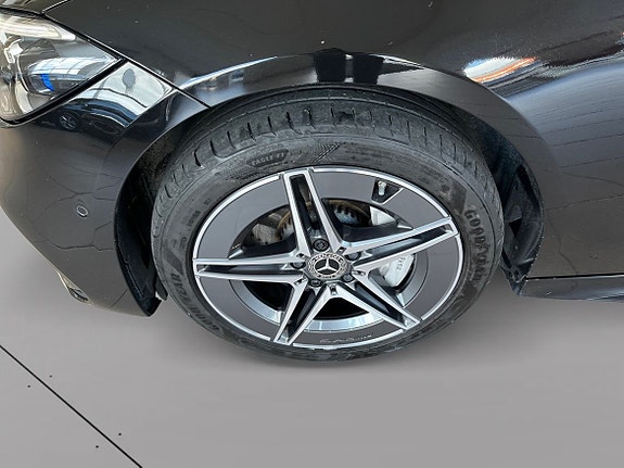 Mercedes-Benz C300 13 of 13