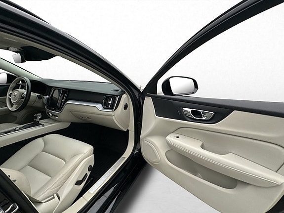 Volvo V60 24 of 30
