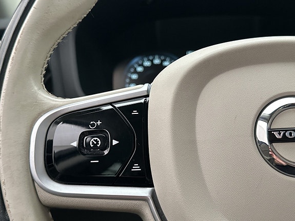 Volvo V60 12 of 30