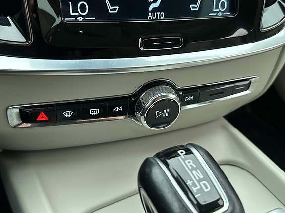 Volvo V60 20 of 30