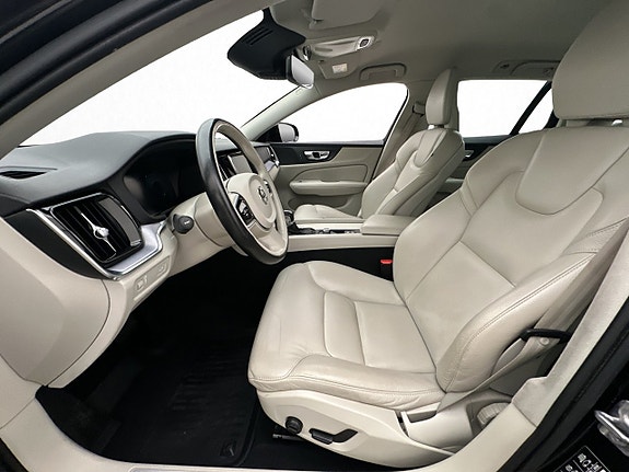 Volvo V60 10 of 30
