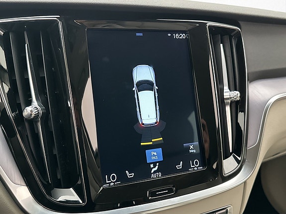 Volvo V60 15 of 30
