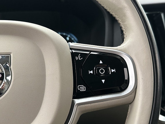 Volvo V60 14 of 30