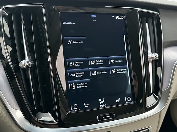 Volvo V60 19 of 30