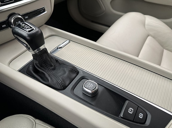 Volvo V60 21 of 30