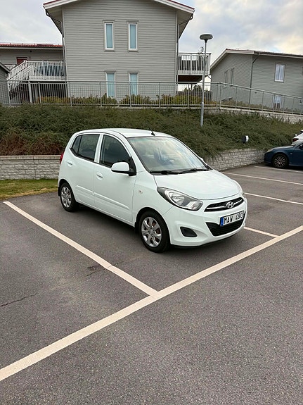 Hyundai i10 4 of 22