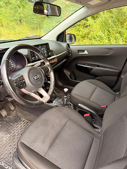 Kia Picanto 4 of 7