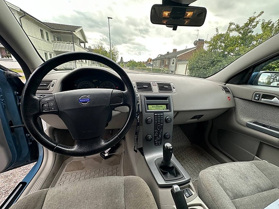 Volvo V50 10 of 12