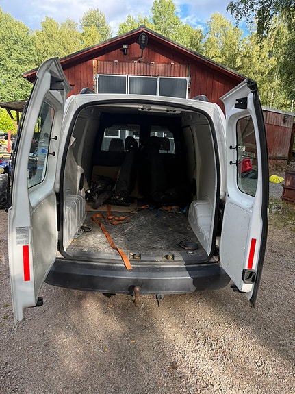Volkswagen Caddy Maxi 7 of 7